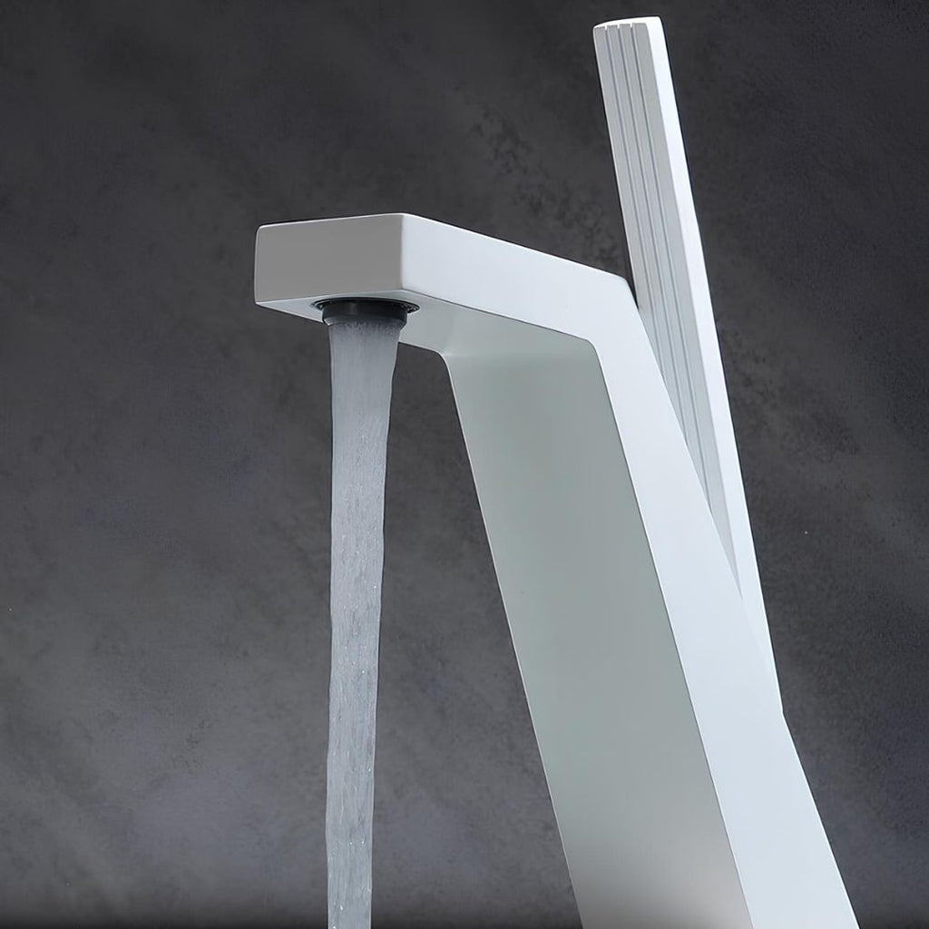 Robinet de lavabo design épuré  Le Mitigeur