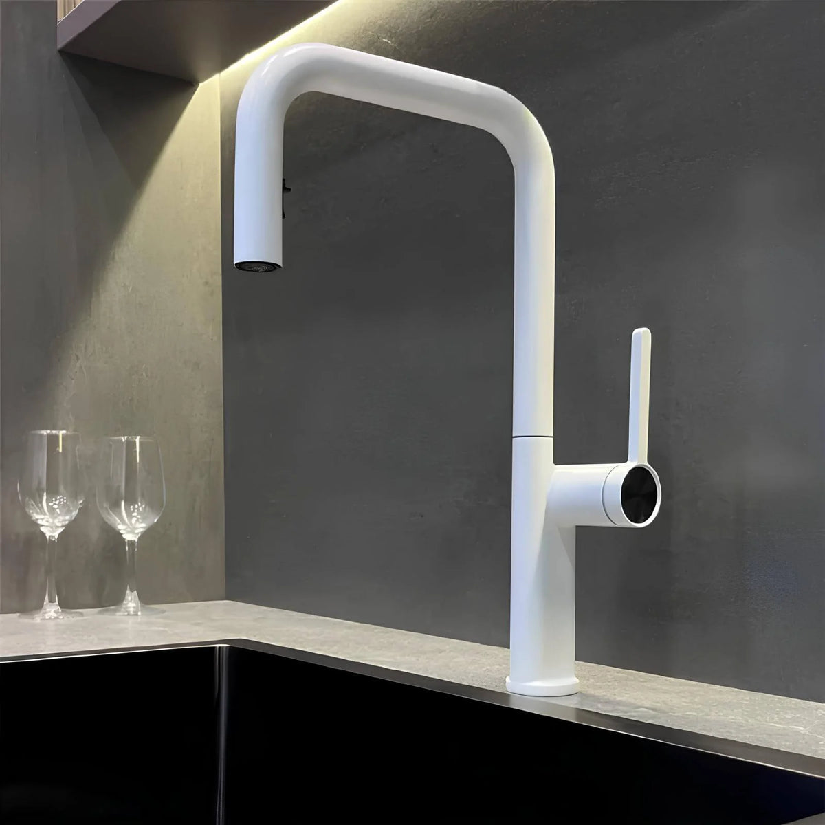 Robinet de cuisine moderne en laiton - Douchette extractible  Le Mitigeur
