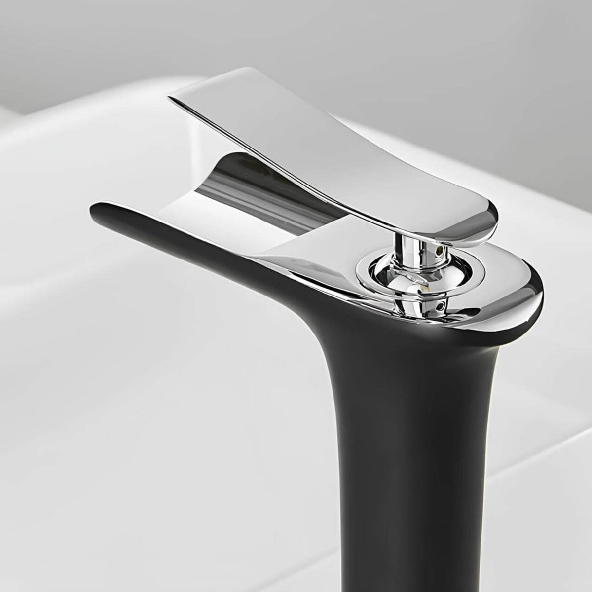 Robinet vasque en laiton – mitigeur à bec cascade, design moderne  Le Mitigeur