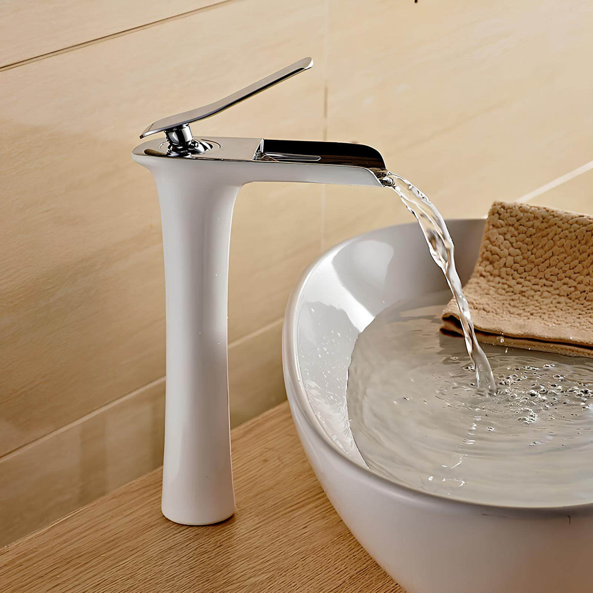 Robinet vasque en laiton – mitigeur à bec cascade, design moderne  Le Mitigeur