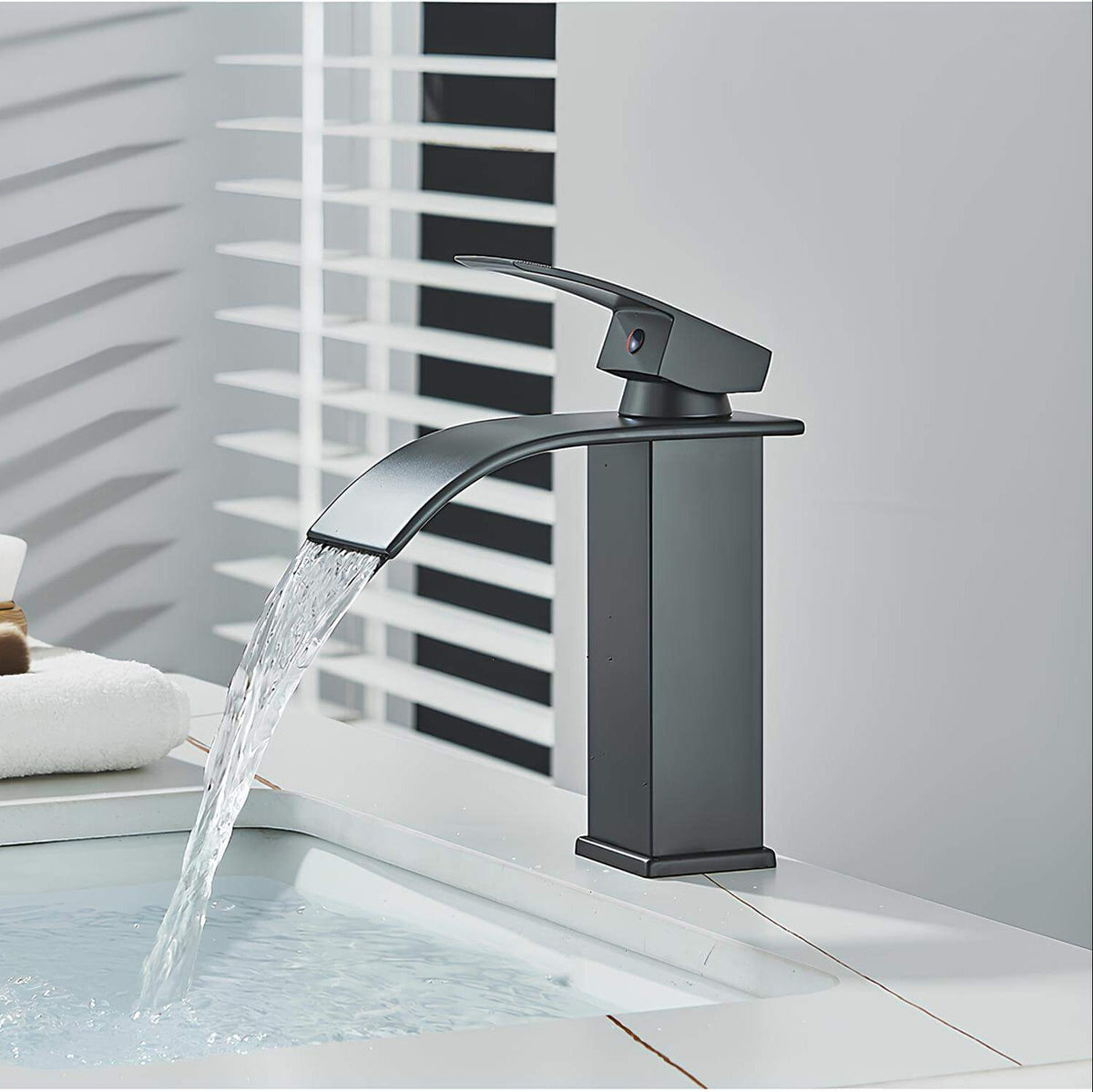 Robinet cascade lavabo - Style classique  Le Mitigeur