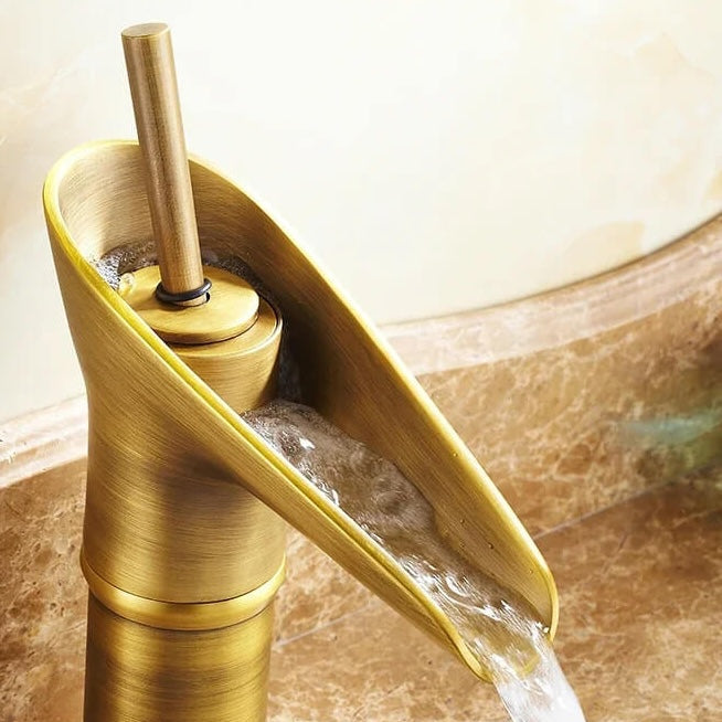 Robinet cascade - Style antique  Le Mitigeur