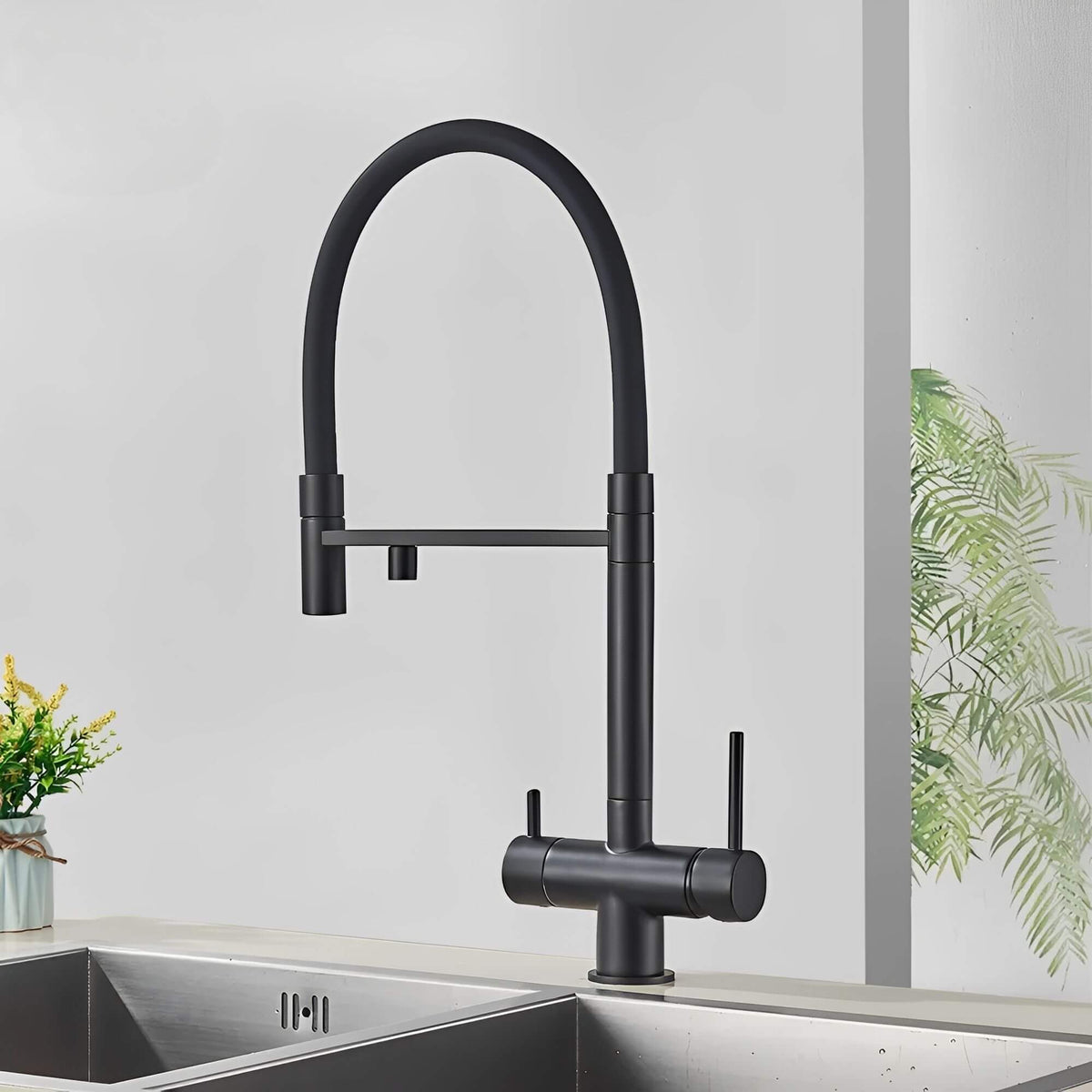 Robinet de cuisine avec douchette et sortie eau filtrée  Le Mitigeur
