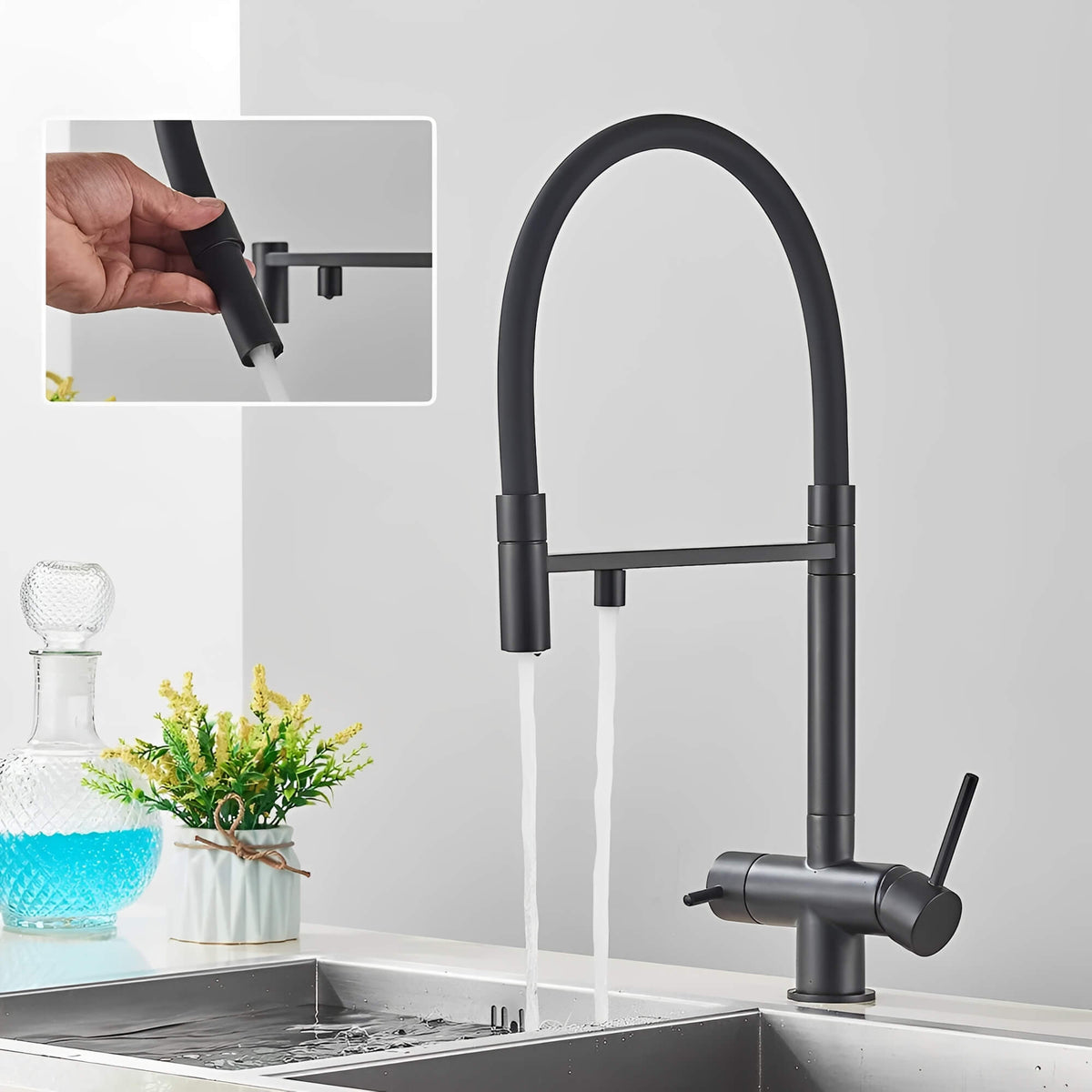 Robinet de cuisine avec douchette et sortie eau filtrée  Le Mitigeur