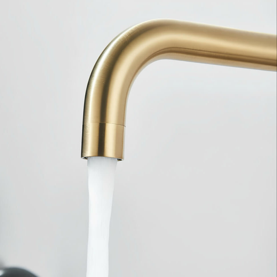 Robinet de cuisine rabattable, au design soigné