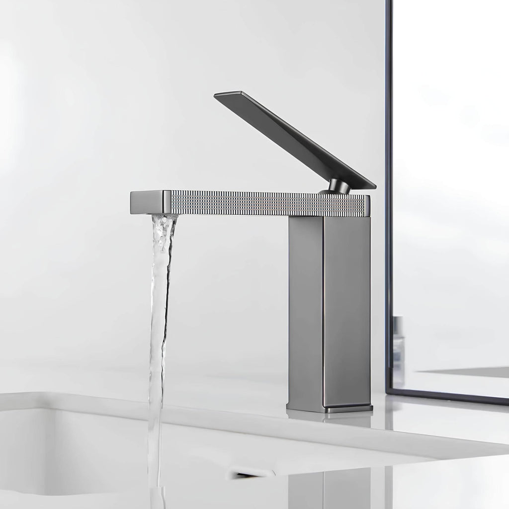Mitigeur de lavabo compact en laiton, épuré