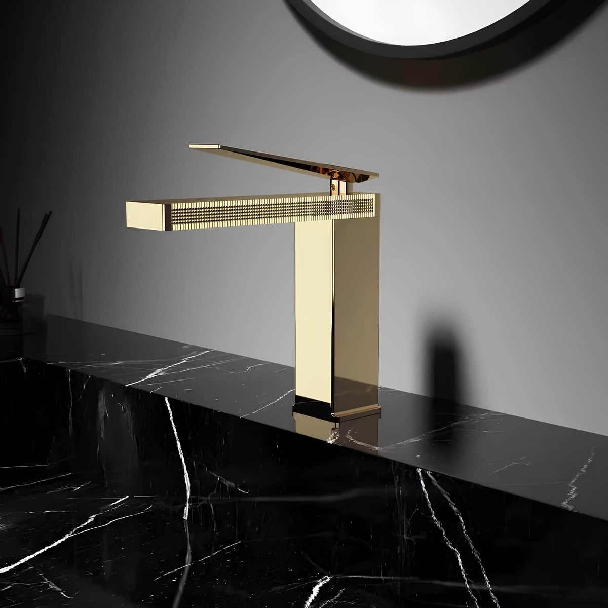 Robinet de lavabo en laiton – mitigeur compact au design épuré  Le Mitigeur
