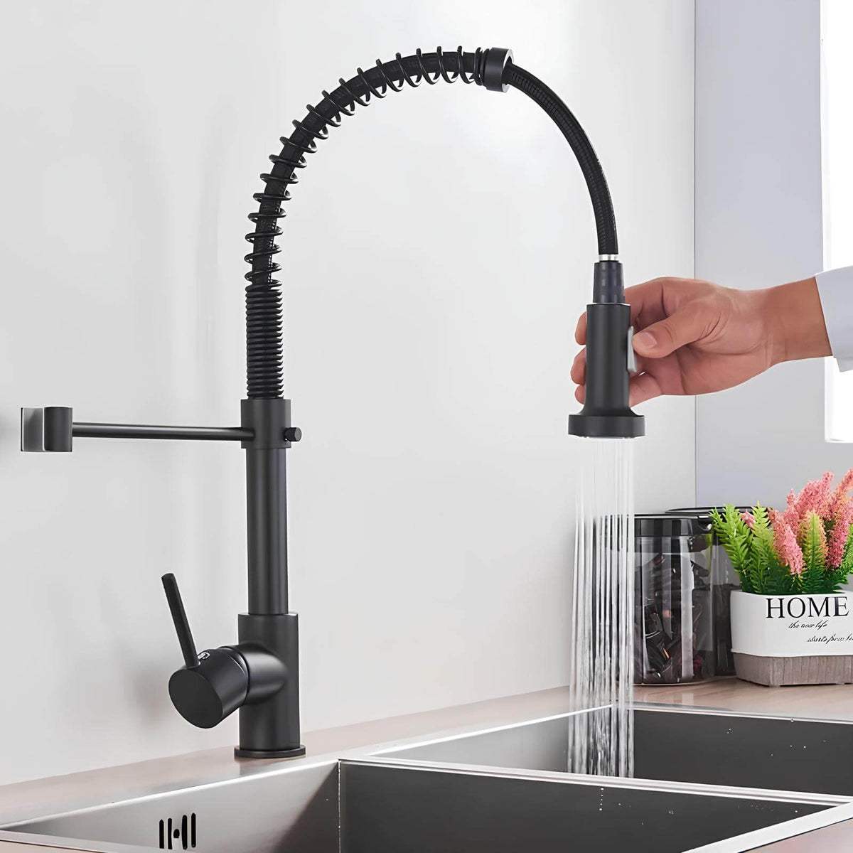 Robinet douchette avec ressort - Élégant et pratique  Le Mitigeur