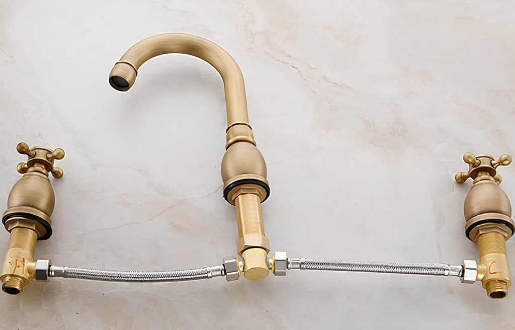 Robinet lavabo 3 trous finition or ancien  Le Mitigeur