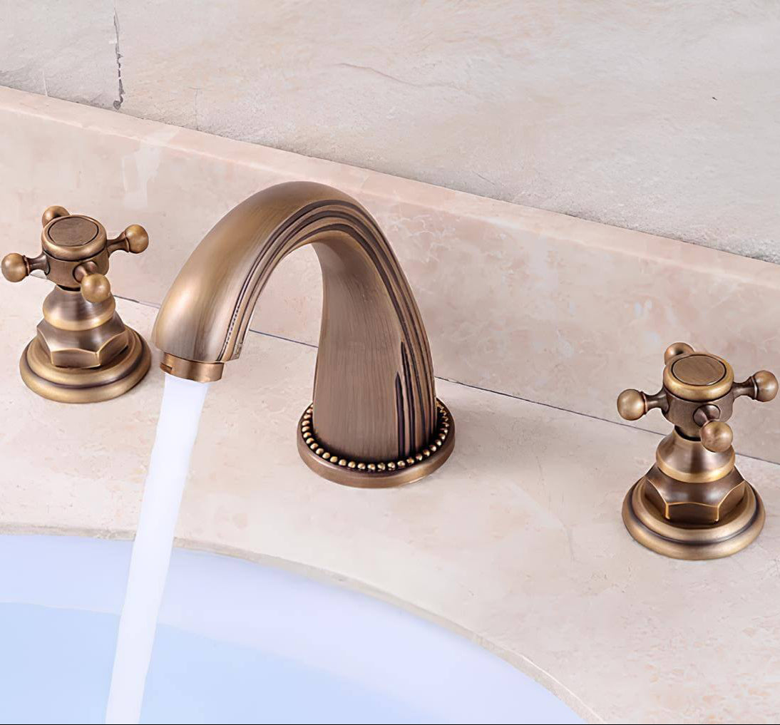 Robinet lavabo antique- 3 trous – Poignées croisées  Le Mitigeur