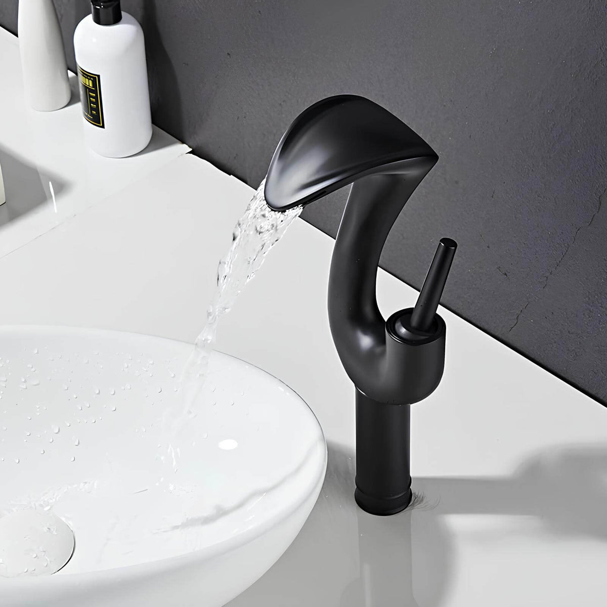 Robinet lavabo cascade grand format – mitigeur design en laiton  Le Mitigeur