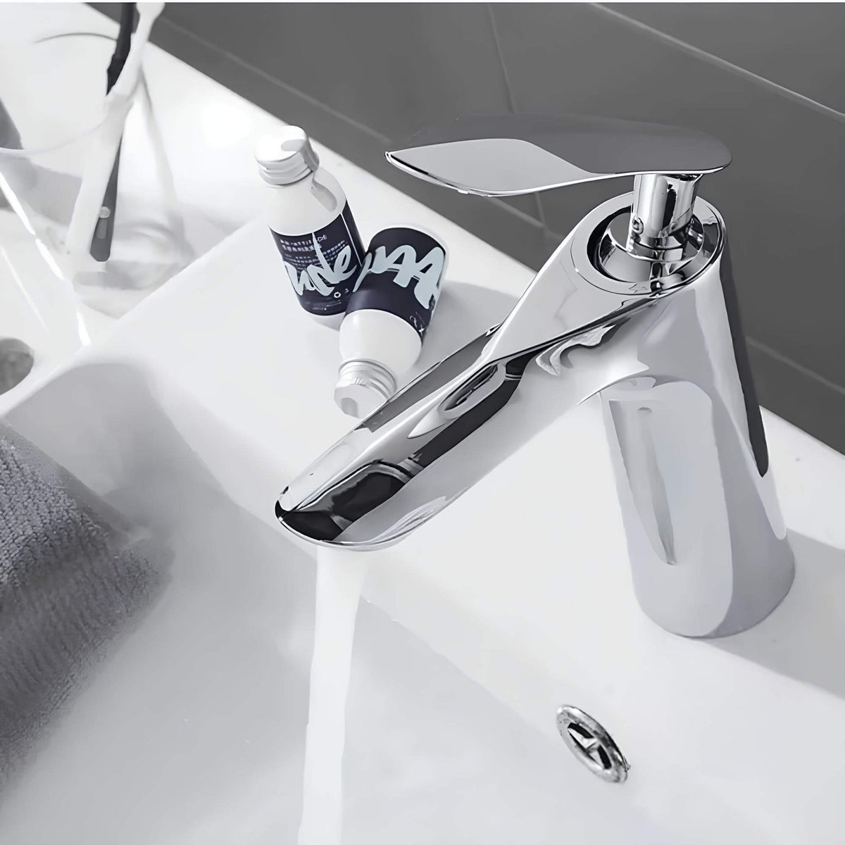 Robinet lavabo cascade – mitigeur au design raffiné  Le Mitigeur