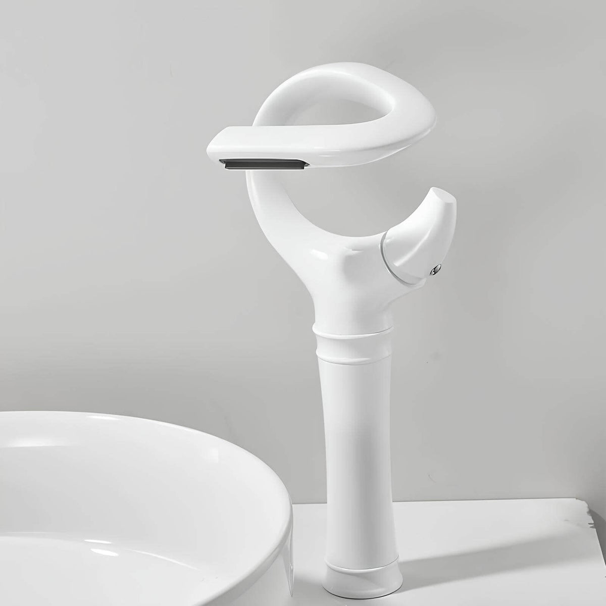 Robinet lavabo cascade – version vasque  Le Mitigeur
