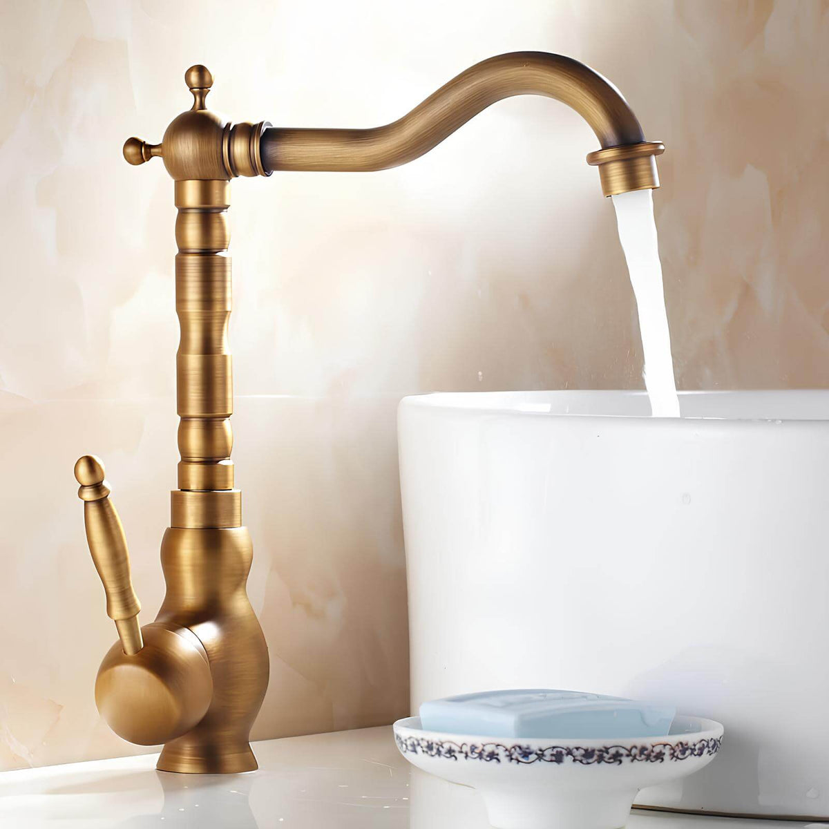 Robinet vasque rotatif en laiton style antique  Le Mitigeur