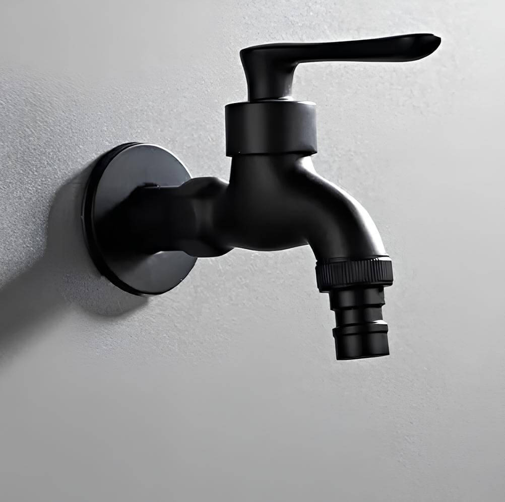 Robinet mural d'extérieur noir - eau froide  Le Mitigeur