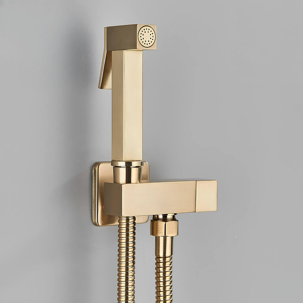 Robinet WC - douchette sanitaire design  Le Mitigeur